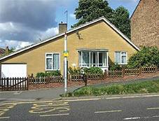 Photo of 1A Stoats Nest Road, Coulsdon, Surrey, CR5
