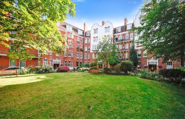 Photo of lot 25b Kings Gardens, West End Lane, West Hampstead NW6 4PU