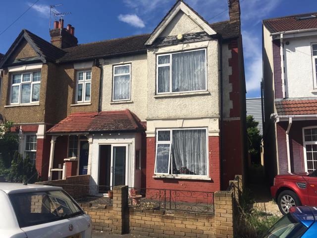 Photo of 10 Redmead Road, Hayes, Middlesex