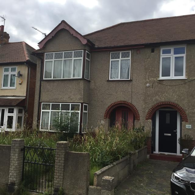 Photo of lot 125 Worple Road, Isleworth, Middlesex TW7 7HT