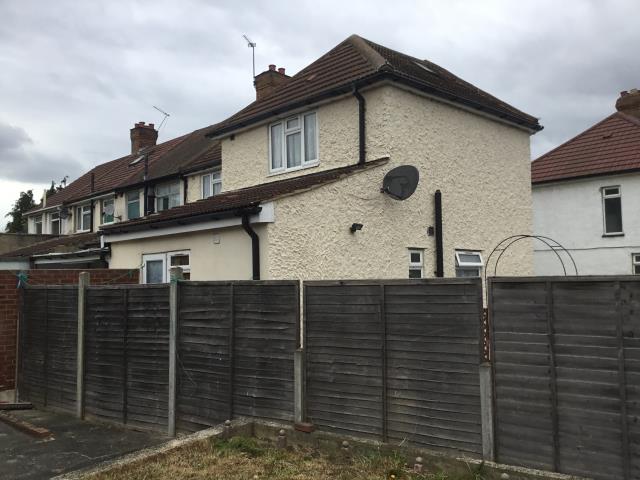 Photo of 35/35a St Crispins Close, Southall, Middlesex