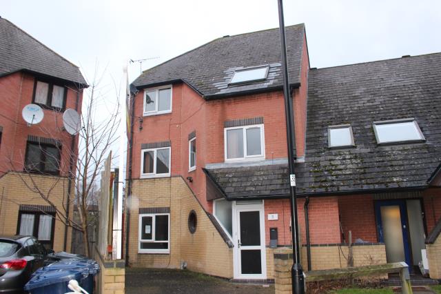 Photo of 5 Sentinel Close, Northolt, Middlesex