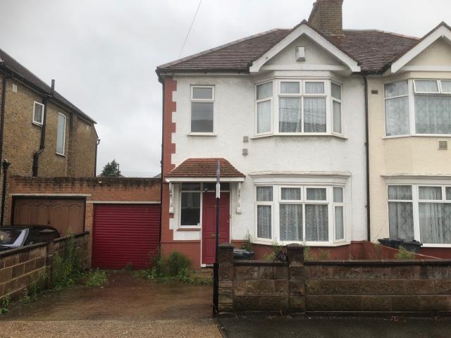Photo of lot 16 Hibernia Road, Hounslow, Middlesex TW3 3RY