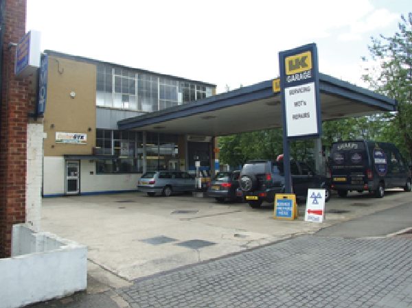 Photo of lot UK Garage, Printing House Lane, Hayes, Middlesex UB3 1AP UB3 1AP