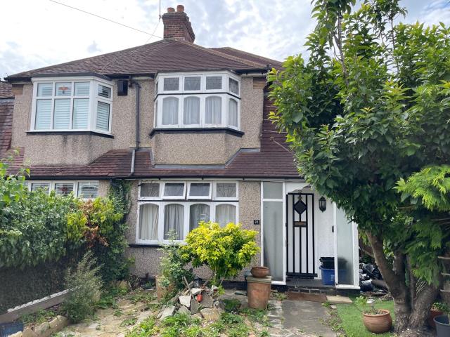 Photo of lot 22 Park Avenue, Whitton, Hounslow, Middlesex TW3 2LZ