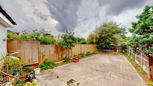 Photo of 35 Woodhill Crescent, Harrow, Middlesex