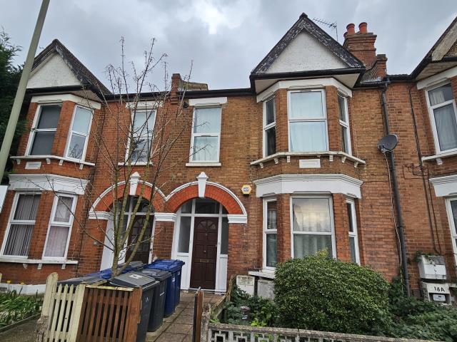 Photo of 19/19a Ravenshurst Avenue, Hendon, London