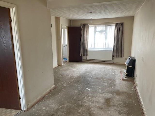 Photo of 4 Heather Walk, Aylesbury, Buckinghamshire