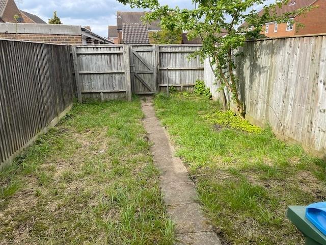Photo of 4 Heather Walk, Aylesbury, Buckinghamshire