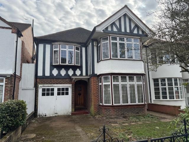 Photo of 28 Baronsmede, Ealing, London