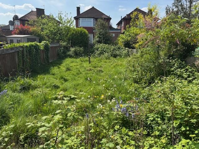 Photo of 28 Oakwood Crescent, Greenford, Middlesex