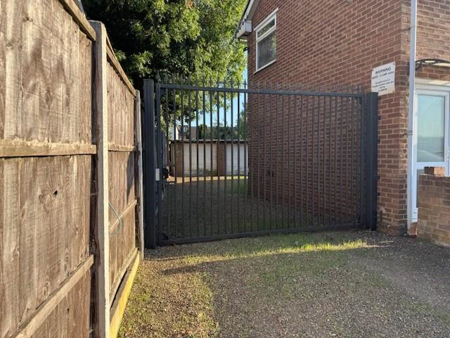 Photo of 15/15a Manor Lane, Harlington, Middlesex