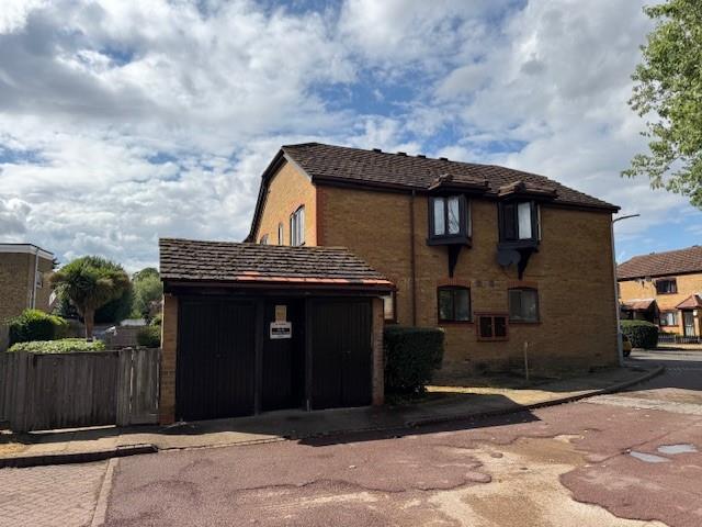 Photo of 25 Caroline Close, West Drayton, Middlesex