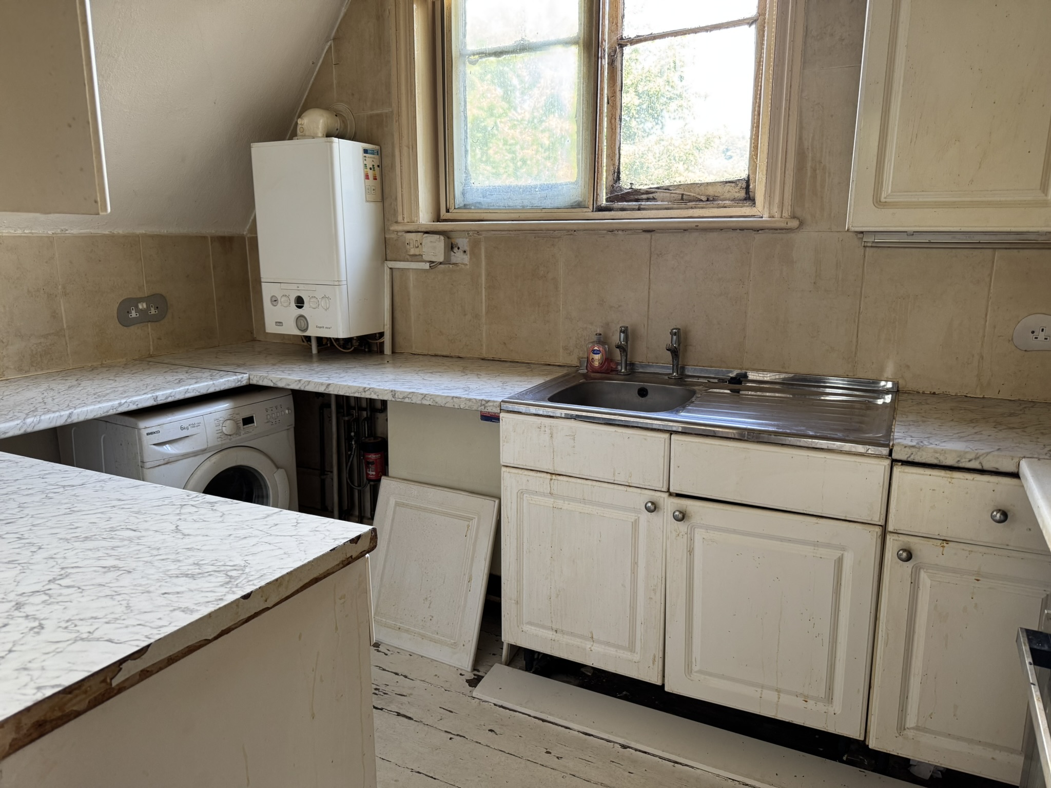 Photo of Top Floor Flat ,24 Somers Road, Reigate, Surrey