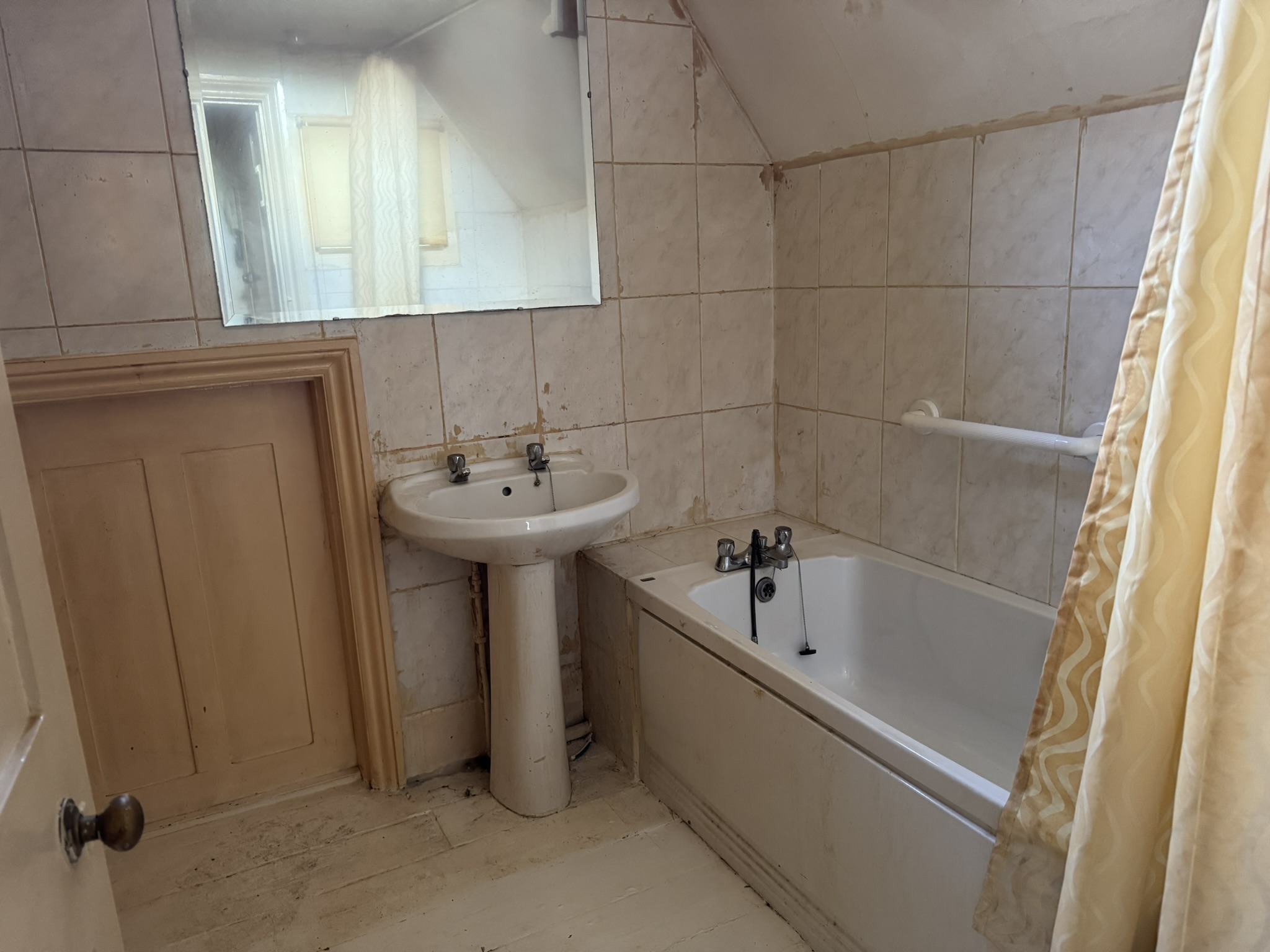 Photo of Top Floor Flat ,24 Somers Road, Reigate, Surrey