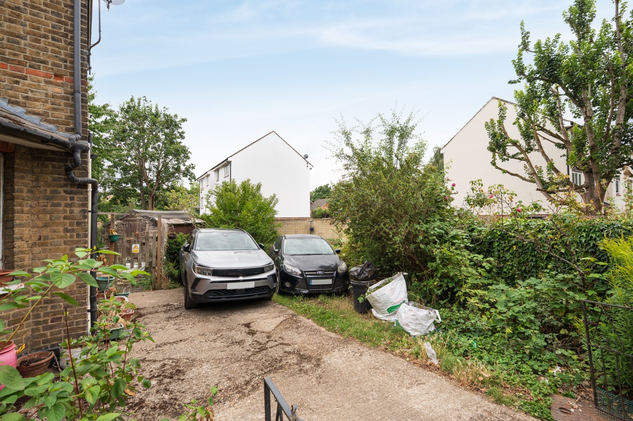 Photo of The Retreat, Trout Road, Yiewsley