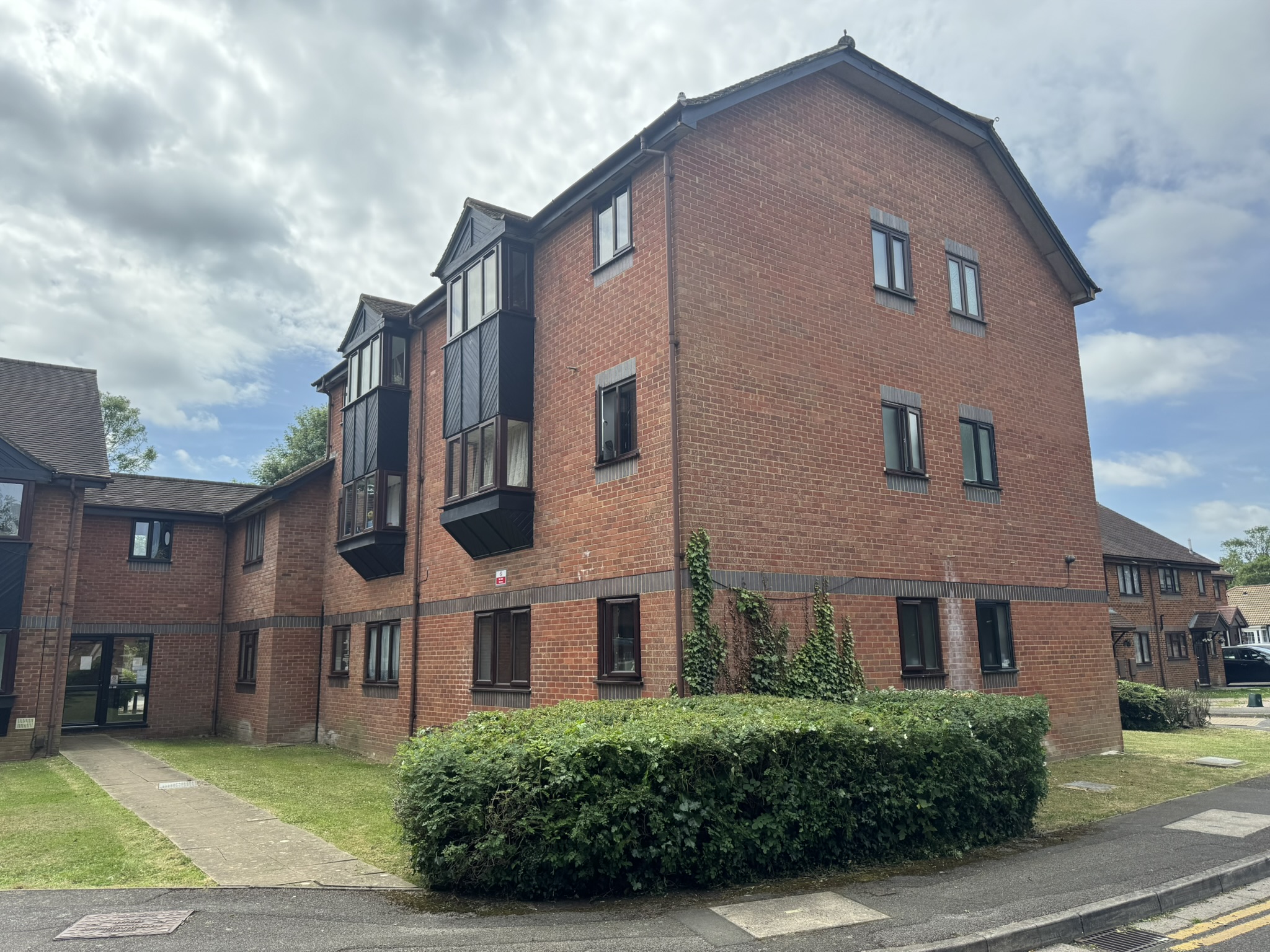 Photo of 90 Willenhall Drive, Hayes, Middlesex