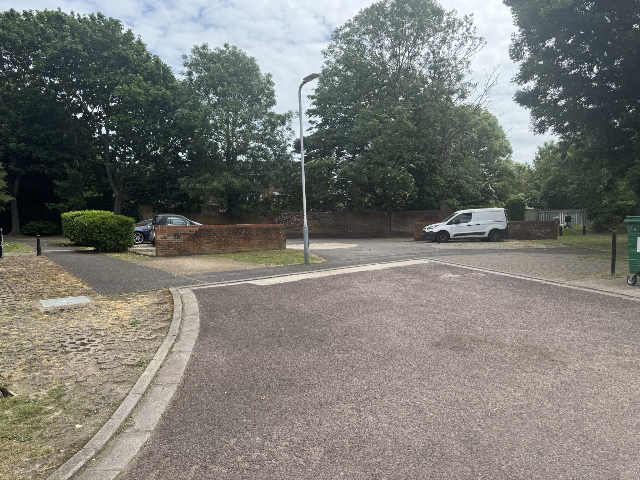 Photo of 90 Willenhall Drive, Hayes, Middlesex