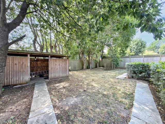 Photo of Flat 6, 53 Long Drive, Ruislip, Middlesex