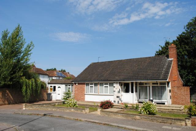 Photo of 6 Rosens Walk, Edgware, Middlesex