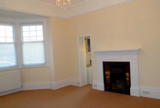 Photo of Flat 1, 51 Popes Grove, Strawberry Hill, Twickenham