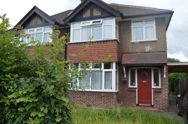 Photo of lot Flat 1, 6 Fairdale Gardens, Hayes, Middlesex UB3 3JA