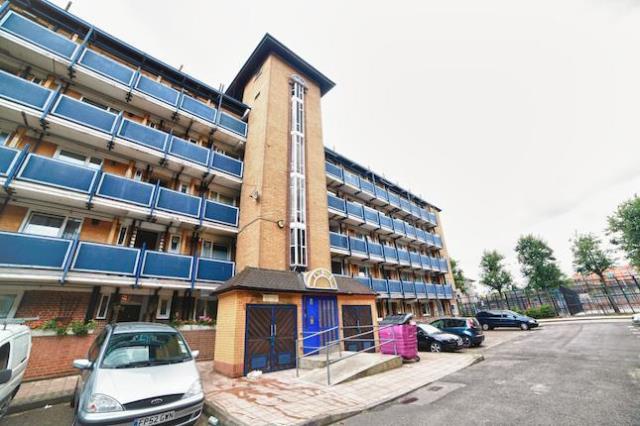 Photo of lot Flat 11, Stothard House, Amiel Street, London E1 4JJ