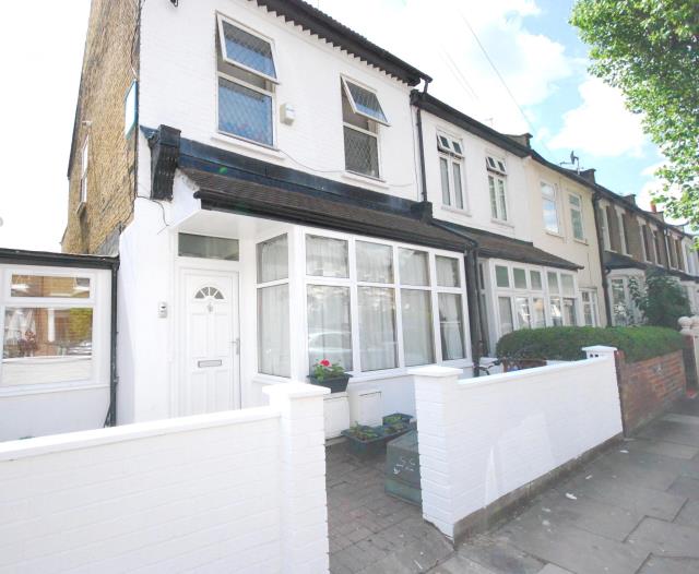 Photo of lot 35b Hamilton Road, Brentford TW8 0QE