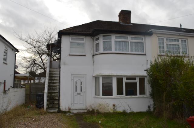 Photo of 24b Wiltshire Avenue, Slough, Berkshire