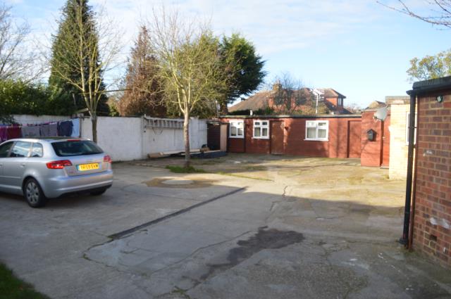 Photo of Harper Hotel, 29-31 Fordbridge Road, Ashford, Middlesex