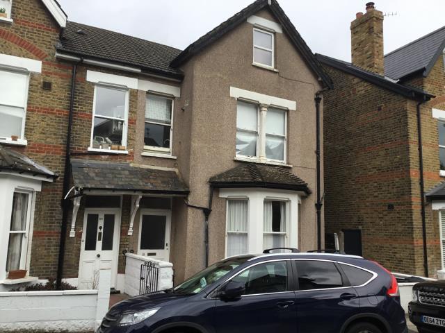 Photo of lot Flat 3, 18 Larkfield Road, Richmond, Surrey TW9 2PF