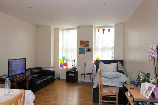 Photo of Flat 4, 79 Church Road, Acton, London