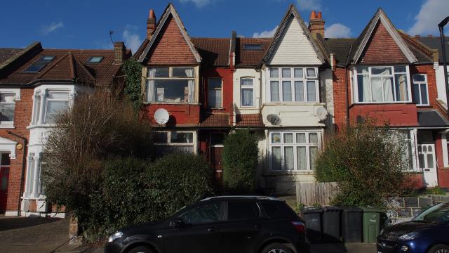 Photo of lot 8 Fairmile Avenue, Streatham, London SW16 6AG