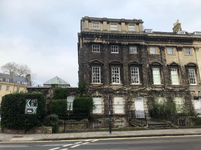 Photo of lot Flat 6, 21 Queen Square, Bath BA1 2HX