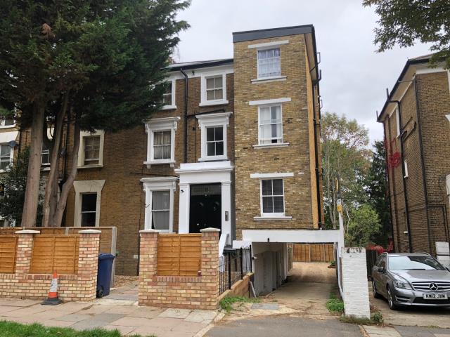 Photo of lot Flat A, 5 Mount Avenue, Ealing, London W5 1QB