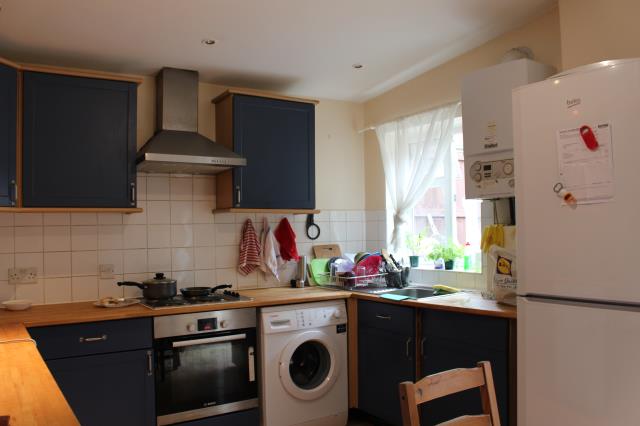 Photo of 26 Cumberland Road, Wood Green, London