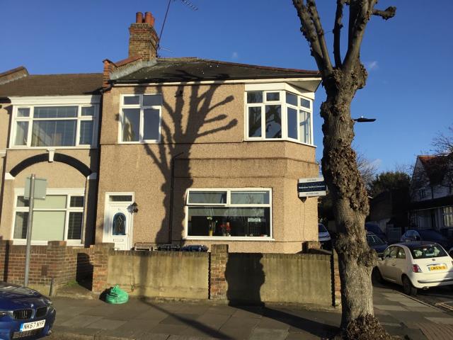 Photo of lot 1a Half Acre Road, Hanwell, London W7 3JH