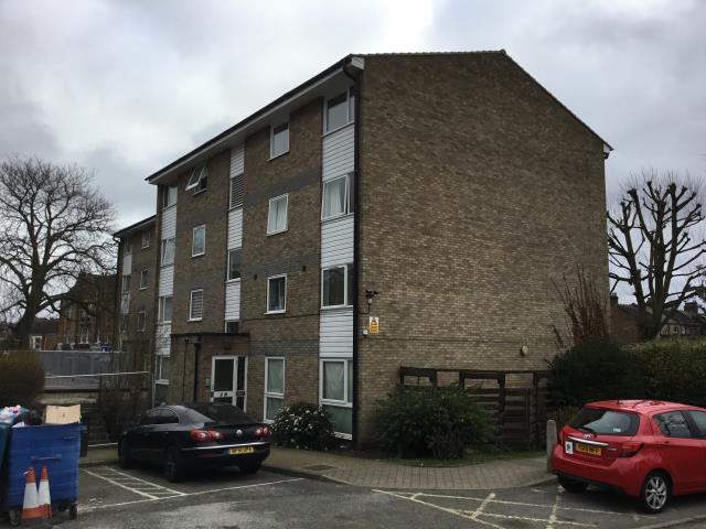 Photo of lot 24 Pellipar Close, Palmers Green, London N13 4AG