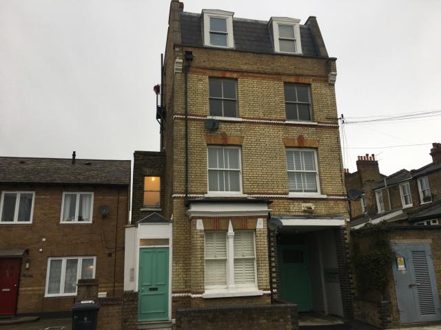 Photo of lot Flat 1, 32 Combermere Road, Brixton SW9 9QU