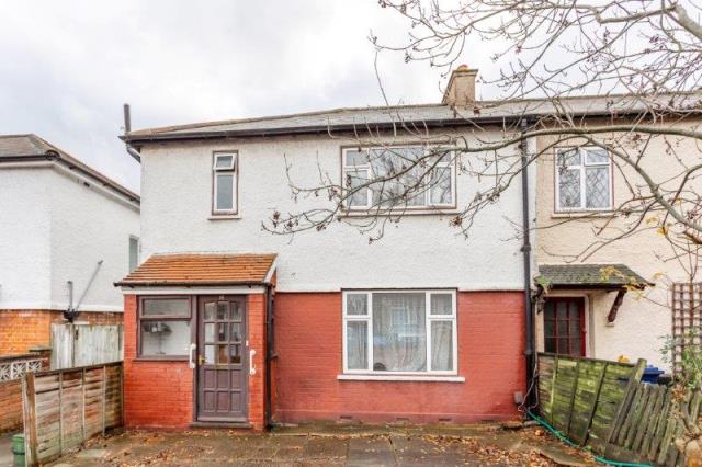 Photo of lot 16 Chestnut Grove, Ealing, London W5 4JT