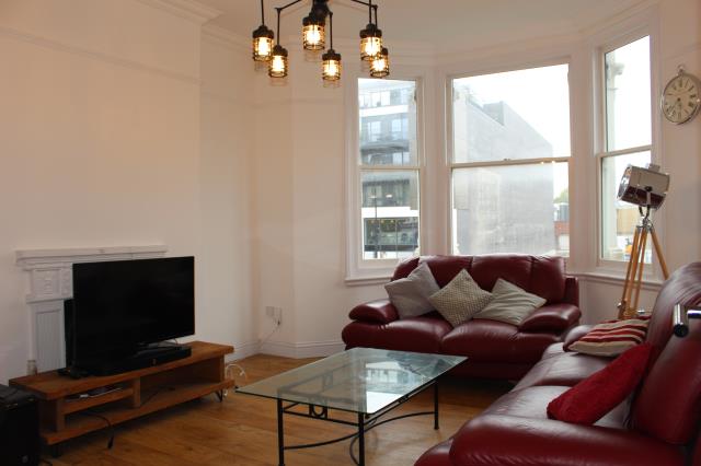 Photo of Flat 2, 313 Clapham Road, Stockwell