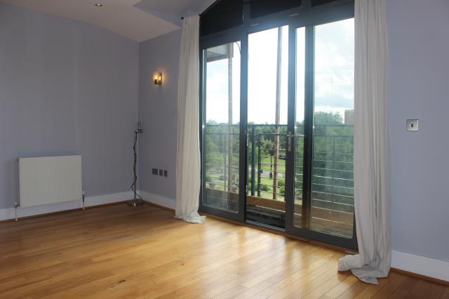 Photo of Flat 4, 1 Witham Road, West Ealing