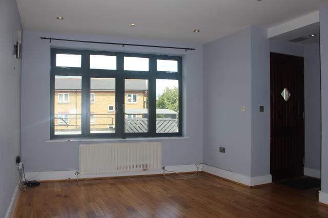 Photo of Flat 4, 1 Witham Road, West Ealing