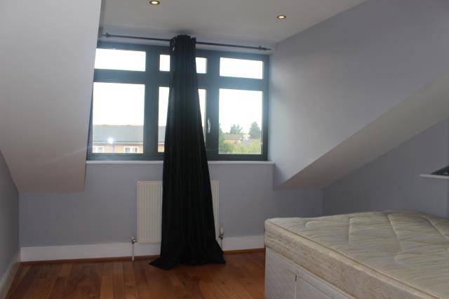 Photo of Flat 4, 1 Witham Road, West Ealing