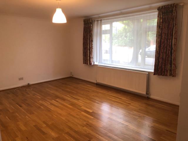 Photo of Flat 8 Mount Eaton Court, Mount Avenue, Ealing