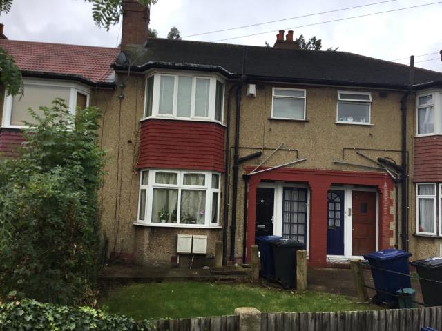 Photo of lot 37 Reading Road, Northolt, Middlesex UB5 4PQ