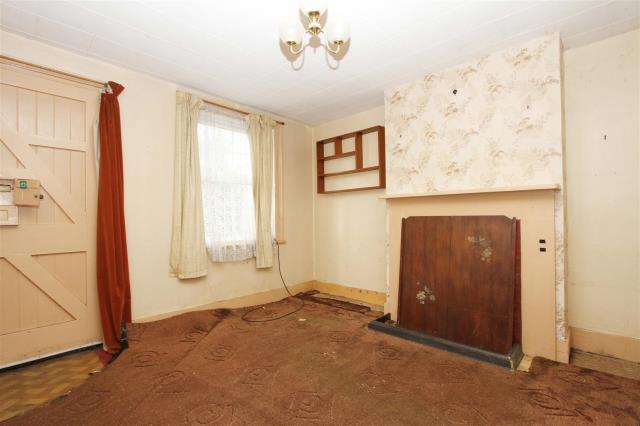 Photo of 12 North Common Road, Uxbridge, Middlesex