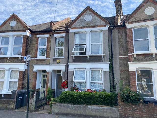 Photo of lot 310b Leahurst Road, Hither Green, London SE13 5LT