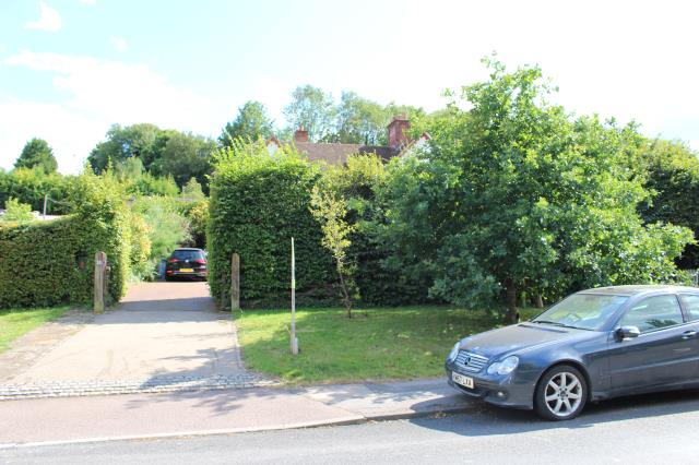 Photo of 83 Rucklers Lane, Kings Langley, Hertfordshire