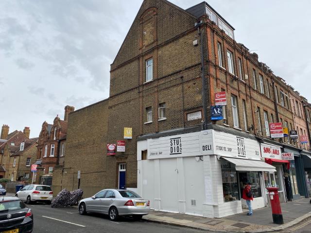 Photo of lot 102a Churchfield Road, Acton W3 6DH
